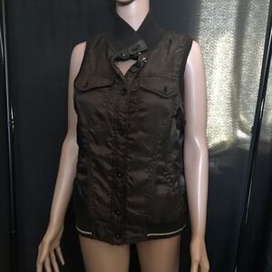 ubfree brown puffer sleevless vest L